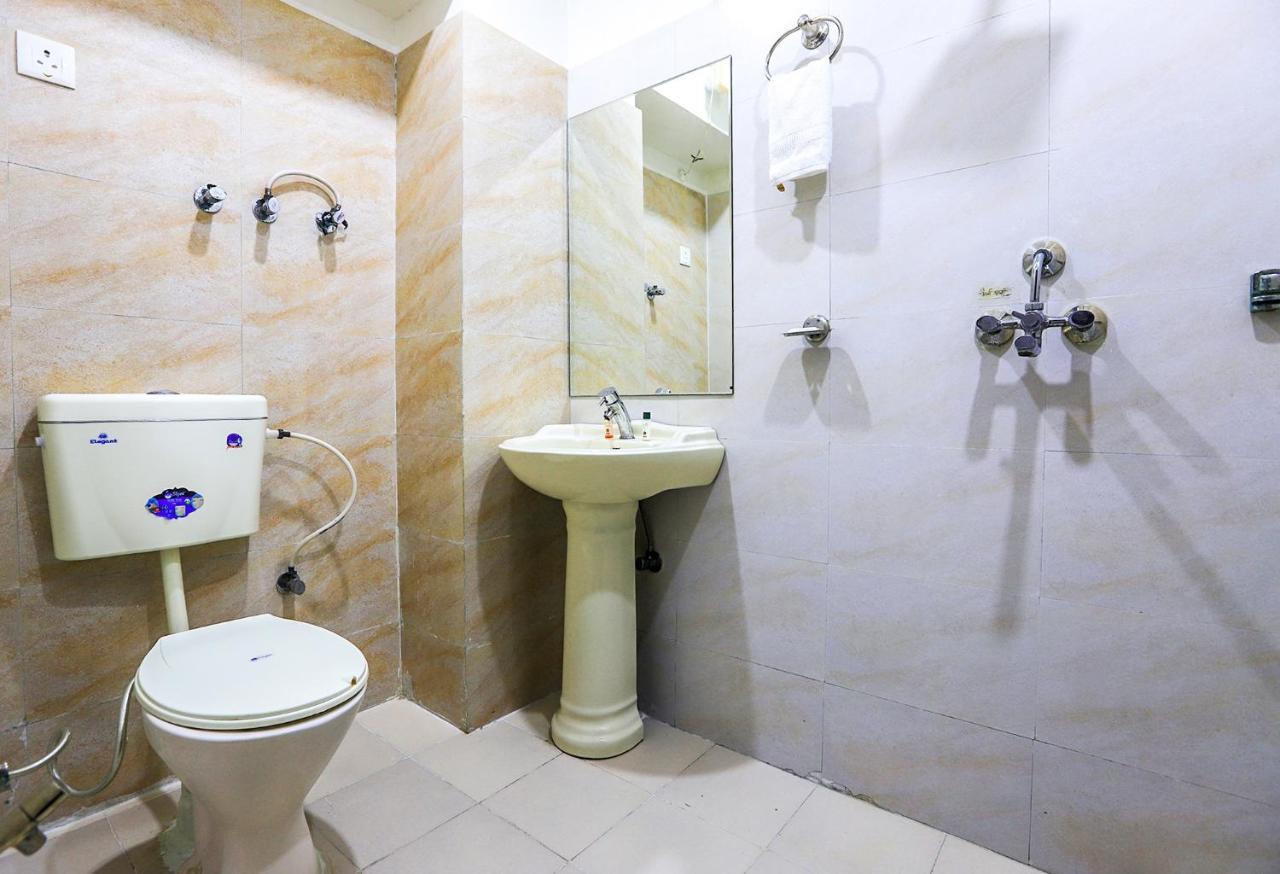 Oyo 11840 Hotel Venus Ajmer Buitenkant foto
